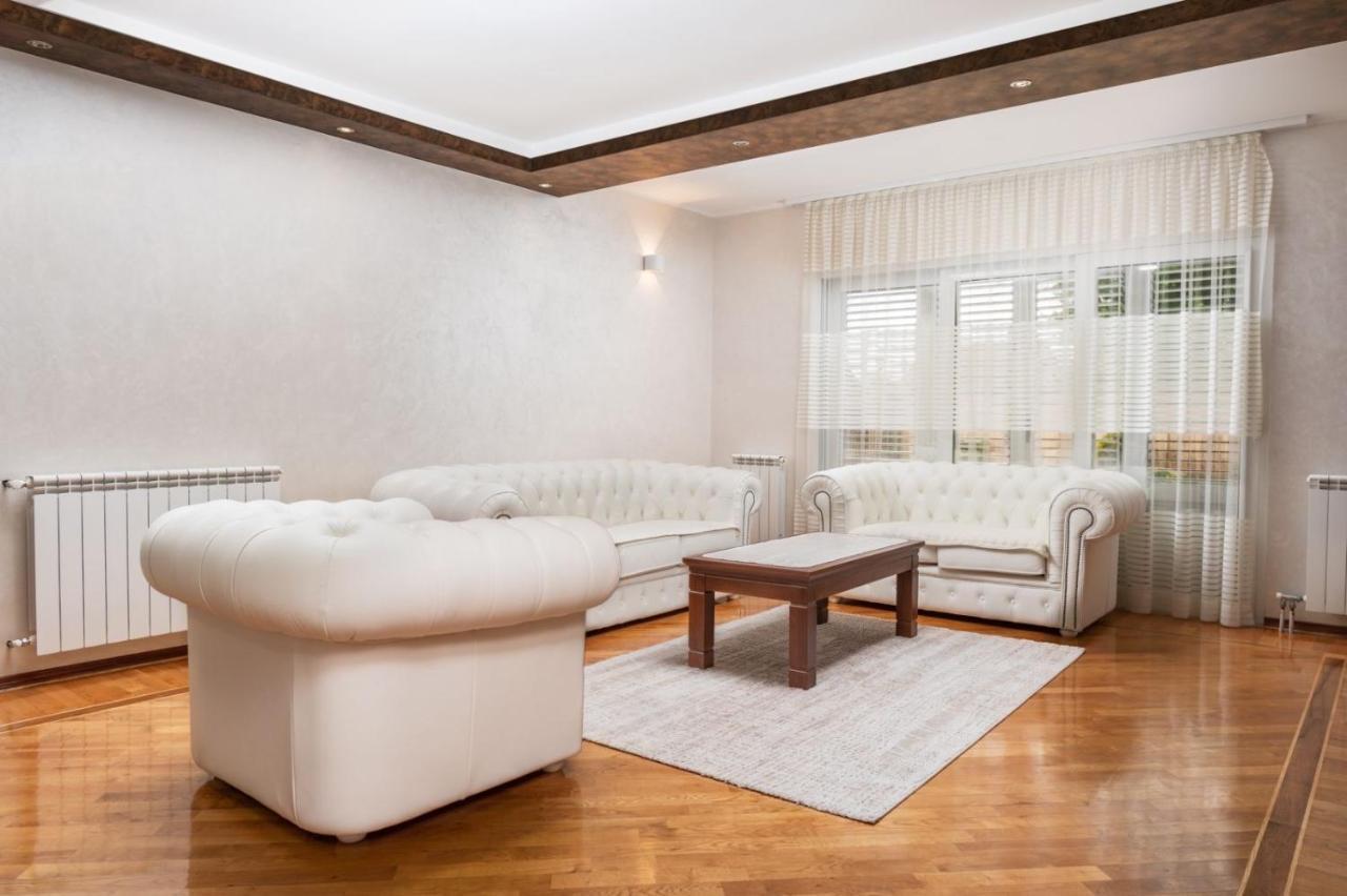 Hotel Royal Garden Nikšić Zewnętrze zdjęcie