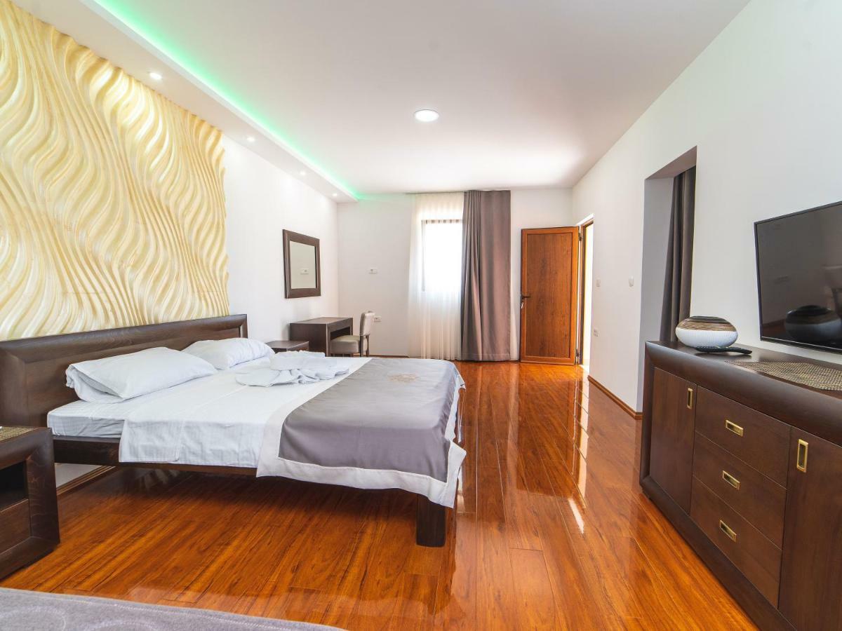 Hotel Royal Garden Nikšić Zewnętrze zdjęcie