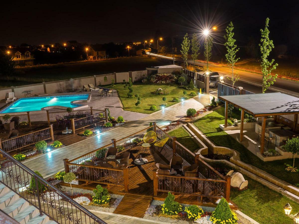 Hotel Royal Garden Nikšić Zewnętrze zdjęcie