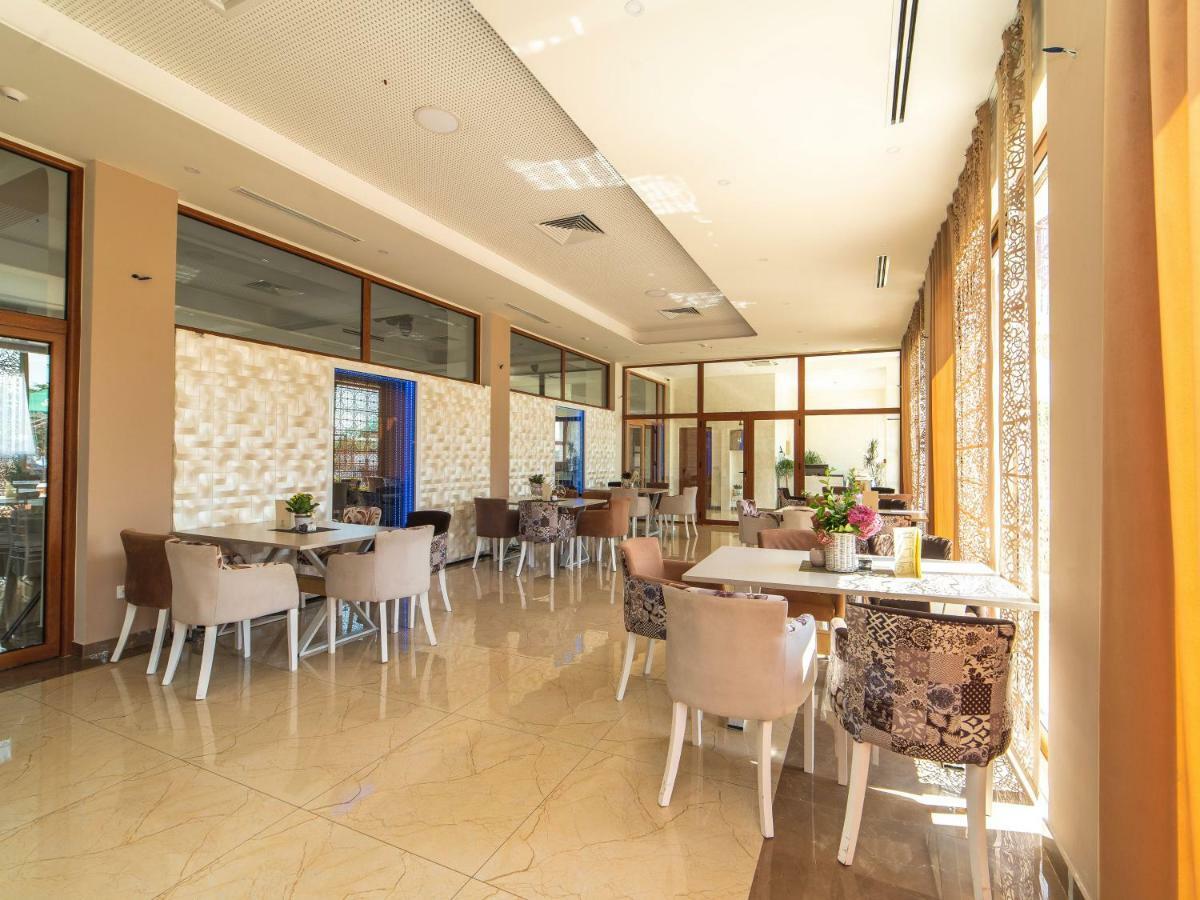 Hotel Royal Garden Nikšić Zewnętrze zdjęcie
