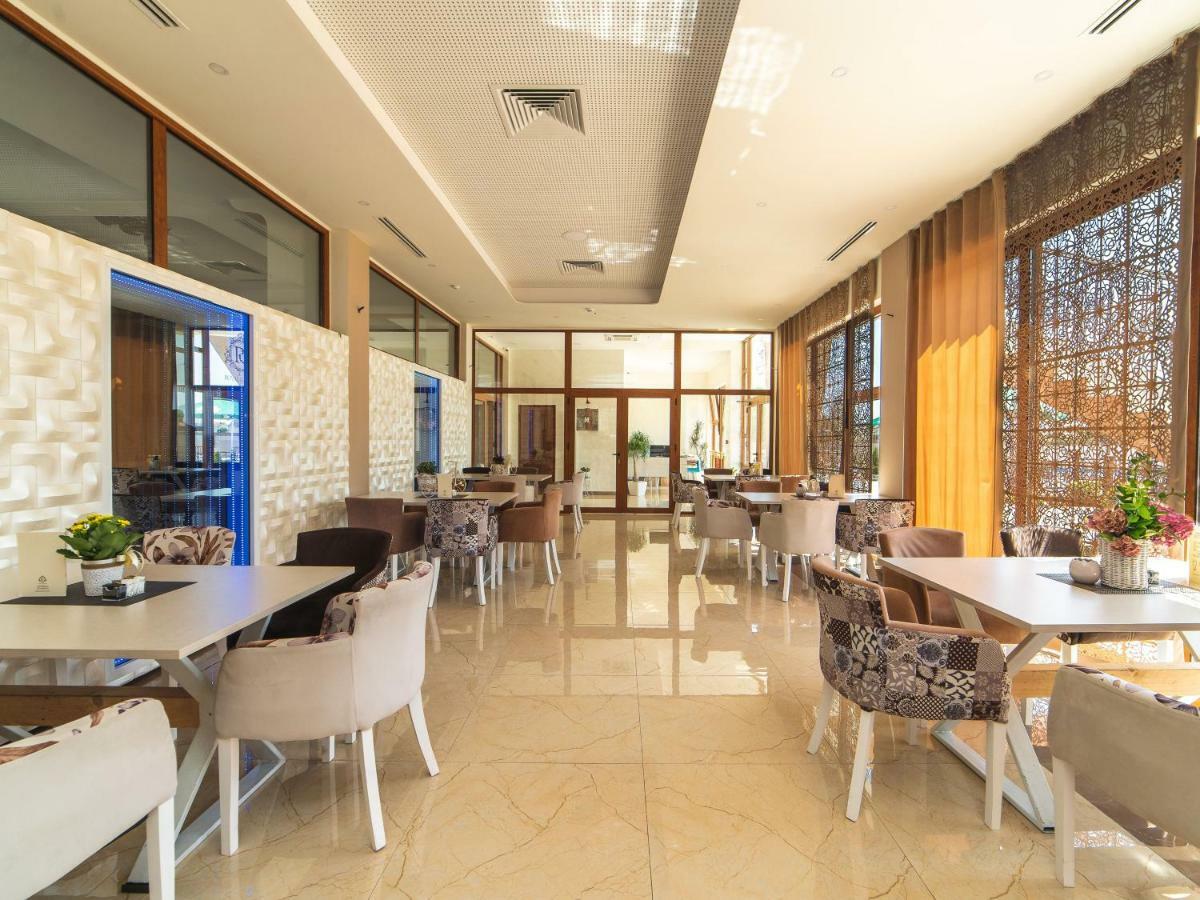 Hotel Royal Garden Nikšić Zewnętrze zdjęcie