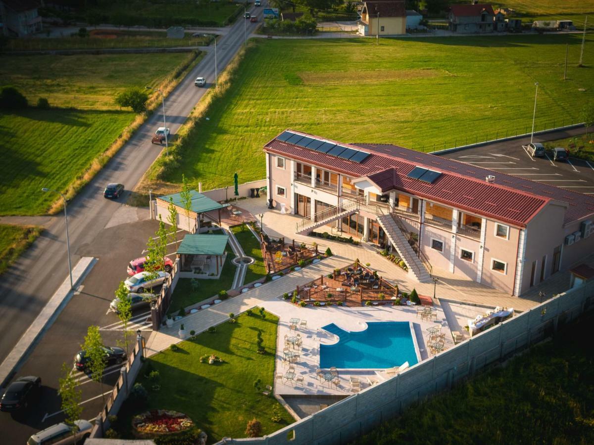 Hotel Royal Garden Nikšić Zewnętrze zdjęcie